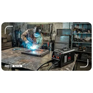 Инверторен заваръчен апарат RED TECHNIC RTMSTF0113/ 180A Инверторен заваръчен апарат RED TECHNIC RTMSTF0113/ 180A