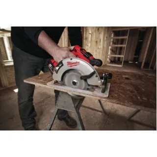 Акумулаторен циркуляр Milwaukee M18BLCS66-0X/ 18V