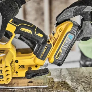 Акумулаторен циркуляр DeWALT DCS570H2T-QW/ 18V/ 2x5Ah