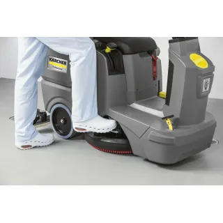 Акумулаторна подопочистваща седлова машина Karcher BD 50/70 R Classic Bp Pack / 24V/ 105Ah