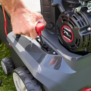 Бензинов аератор AL-KO Combi Care 38.6P/ 1.4kW Бензинов аератор AL-KO Combi Care 38.6P/ 1.4kW