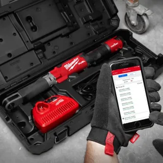 Акумулаторен динамометричен ключ Milwaukee M12 ONEFTR38-0C/ 12V