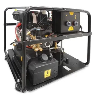 Дизелова пароструйка COMET FDX Compact Cube 13/180 D Yanmar L 70 V/ 7,5 к.с./ 180bar Дизелова пароструйка COMET FDX Compact Cube 13/180 D Yanmar L 70 V/ 7,5 к.с./ 180bar