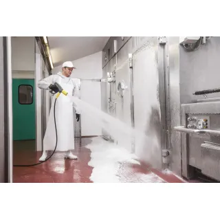 Водоструйка стационарна Karcher HD 17/12-4 St H/ 7kW Водоструйка стационарна Karcher HD 17/12-4 St H/ 7kW