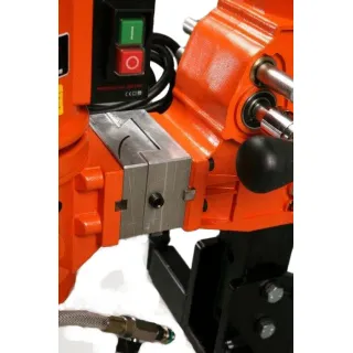 Диамантена бормашина за бетон със стойка BASS POLSKA 7753/ 4350W