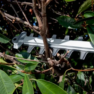 Акумулаторен храсторез KARCHER HGE 18-50 Battery Set, 18 V, 2.5 Ah Акумулаторен храсторез KARCHER HGE 18-50 Battery Set, 18 V, 2.5 Ah