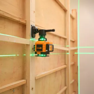 Лазерен нивелир с тринога ROTOR 4D E4DT-DB-M/ до 25 м