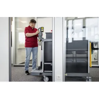 Акумулаторна вертикална прахосмукачка Karcher LVS 1/2 Bp/ 36V