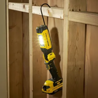 Акумулаторен фенер Stanley Fatmax SFMCL050B/ 18V Акумулаторен фенер Stanley Fatmax SFMCL050B/ 18V