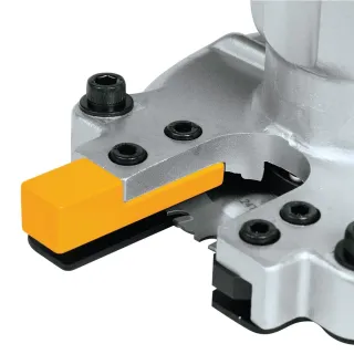 Акумулаторна машина за рязане на арматура Makita DSC251ZK LXT/ 18V