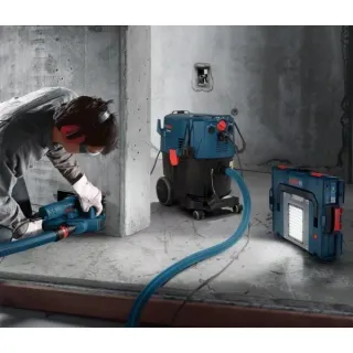 Комплект акумулаторен циркуляр Bosch GKT 18 V - 52 GC + Прахосмукачка GAS 35 M AFC