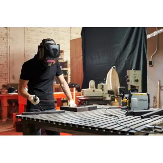 Инверторен заваръчен апарат KraftDele KD3431/ 340A Инверторен заваръчен апарат KraftDele KD3431/ 340A