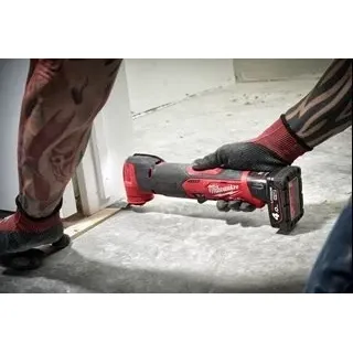 Акумулаторен осцилатор Milwaukee M12FMT-0/ 12V