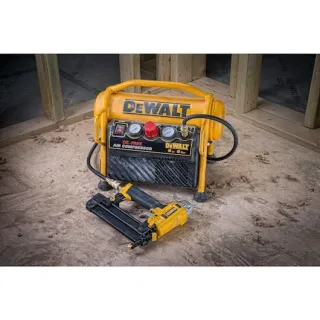 Компресор за въздух DEWALT DPC6MRC/ 1.1kW