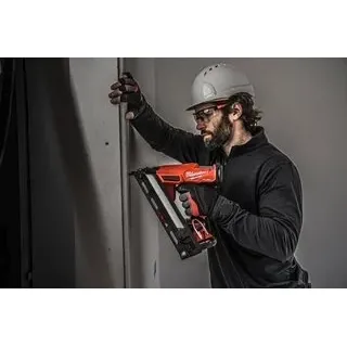 Акумулаторен такер MILWAUKEE M18FN15GA-0X/ 18V