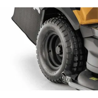Тракторна бензинова косачка Stiga Estate 9122 WX 4WD/ 13.5kW