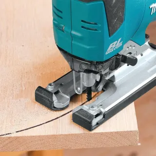 Акумулаторен прободен трион Makita DJV182Z/ 18V