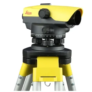 Комплект Leica Rugby ротационен лазер CLAx700 + тринога CTP104 + лата GSS111/ до 1350 м