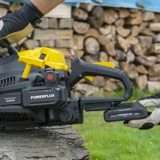 Бензинов верижен трион Power Plus POWXG10250/ 53 куб.см