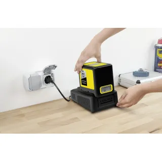 Комплект батерия и зарядно Karcher Starter Kit Battery Power 36/50/ 36V/ 5Ah Комплект батерия и зарядно Karcher Starter Kit Battery Power 36/50/ 36V/ 5Ah