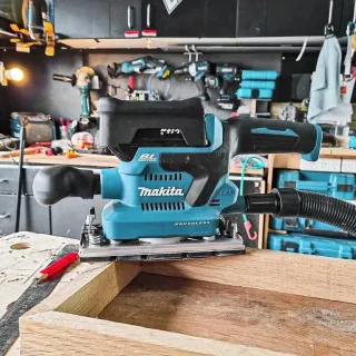 Акумулаторен виброшлайф Makita DBO381ZU/ 18 V