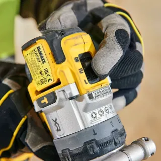 Акумулаторна ударна бормашина DeWALT  DCD1007NT-XJ/ 18V