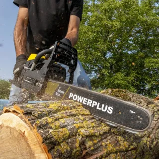 Моторен верижен трион Power Plus POWXG10247/ 51.7 куб.см