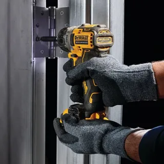 Винтоверт акумулаторен DeWALT DCF601N-XJ Solo/ 12 V/ 8 Nm