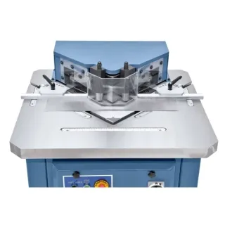 Хидравлична машина за ъглово рязане BERNARDO HA 250 x 6.5/ 4kW Хидравлична машина за ъглово рязане BERNARDO HA 250 x 6.5/ 4kW