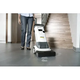 Подопочистваща машина Karcher BR 4.300/ 820W
