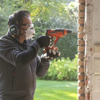 Антифони / слушалки Bluetooth + FM радио Power Plus POWX8060/ 55V Антифони / слушалки Bluetooth + FM радио Power Plus POWX8060/ 55V