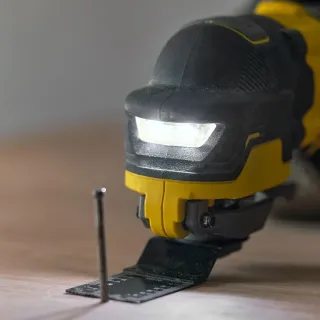 Акумулаторен многофункционален осцилатор Stanley SFMCE510B/ 18V