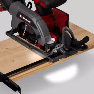 Акумулаторен ръчен циркуляр + диск Einhell TP-CS 18/136-C Li BL/ 18 V Акумулаторен ръчен циркуляр + диск Einhell TP-CS 18/136-C Li BL/ 18 V