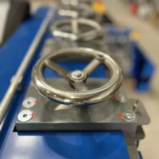 Машина за изправяне на пръти METCOR BJ300/ 400V Машина за изправяне на пръти METCOR BJ300/ 400V