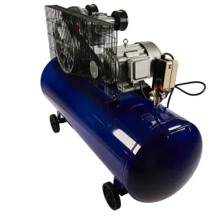 Маслен компресор за въздух KraftDele KD4061/ 5.5 kW / 7.5 к.с. Маслен компресор за въздух KraftDele KD4061/ 5.5 kW / 7.5 к.с.