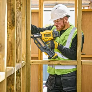 Акумулаторен такер за пирони DeWALT DCN930N-XJ/ 18V