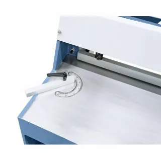 Ръчна гилотина BERNARDO PTS 1050 S