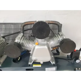 Бутален компресор с ремъчно задвижване NEGEL W-0.9-300L/ 7.5 kW/ 10 HР/ 300 л