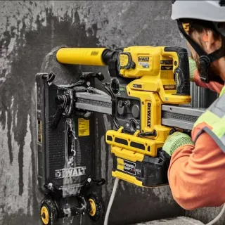 Акумулаторна диамантено-пробивна бормашина DeWALT DCD150X2-QW/ 54V/ 2x9Ah Акумулаторна диамантено-пробивна бормашина DeWALT DCD150X2-QW/ 54V/ 2x9Ah