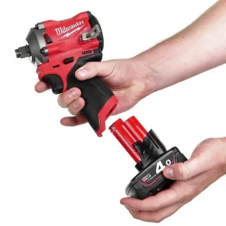 Акумулаторен гайковерт Milwaukee M12 FIWF12-422X/ 12 V/ 2/4 Ah