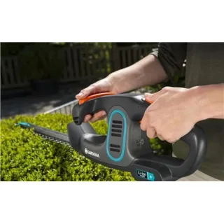 Акумулаторен храсторез Gardena EasyCut Li 14.4 V/ 2 Ah