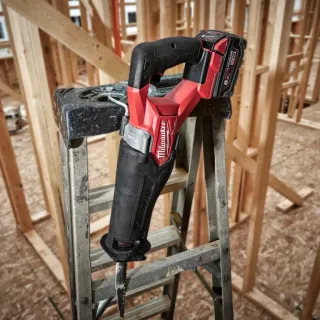 Акумулаторен саблен трион Milwaukee M18 FSZ-0X/ 18 V