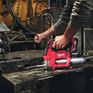 Акумулаторен такаламит Milwaukee M18 GG-0/ 18 V