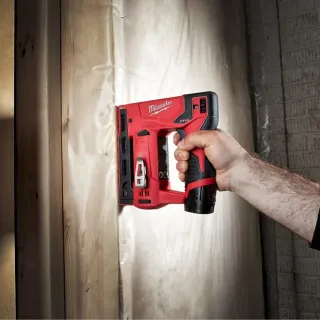 Акумулаторен такер Milwaukee M12 BST-0/ 12 V