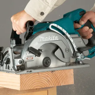 Акумулаторен циркуляр Makita RS001GM101/ 40V/ 4.0Ah