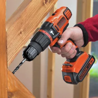 Акумулаторна бормашина винтоверт Black and Decker BDCH188N/ 18V