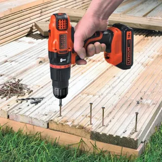 Акумулаторна бормашина винтоверт Black and Decker BDCH188N/ 18V