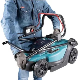 Акумулаторна косачка Makita DLM330Z/ 18V