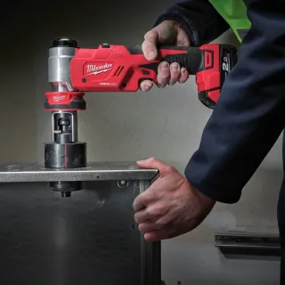 Акумулаторна преса за щанцоване Milwaukee M18 HKP-201C/ 18 V/ 2 Ah