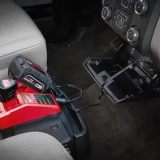 Зарядно устройство Milwaukee M12-18 AC/ 12V - 18V